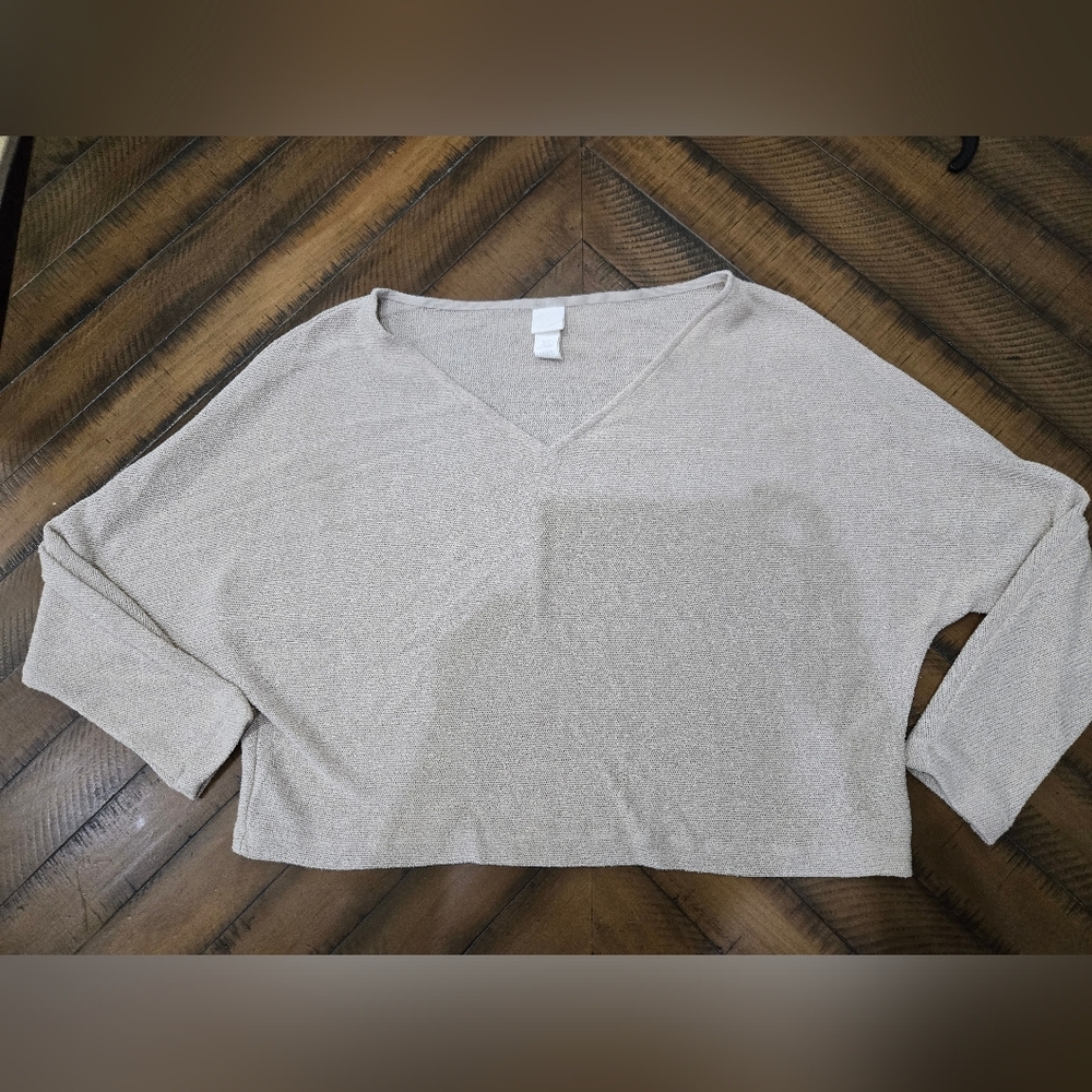 H&M Women's V-Neck Sweater in Light Cream - Picture 3 of 9